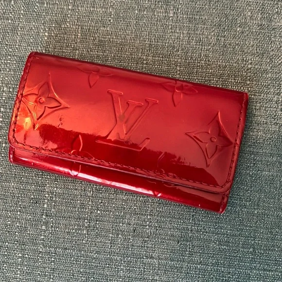 Louis Vuitton Red Vernis Key Holder, EUC - Picture 1 of 11